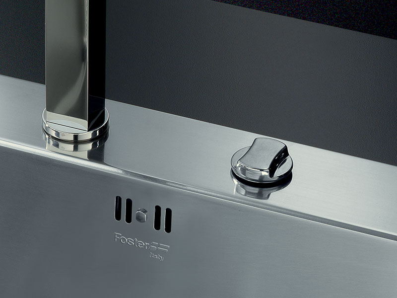 Éviers fabriqués en Italie, Trous de mitigeur