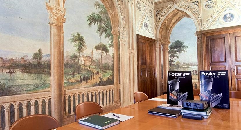 Notre histoire, Foster, de la naissance à aujourd'hui