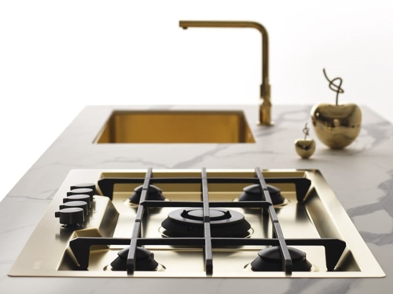 Les mille visages du métal des armes à feu, de l'or, du cuivre et de l'acier, Foster PVD, gun metal, gold et Copper