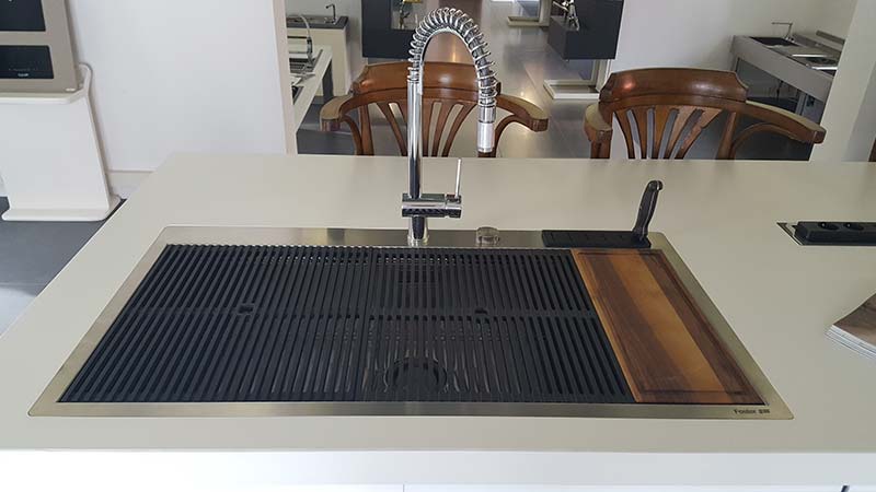 Devenir un centre de services Foster, entrer dans le réseau des services Foster