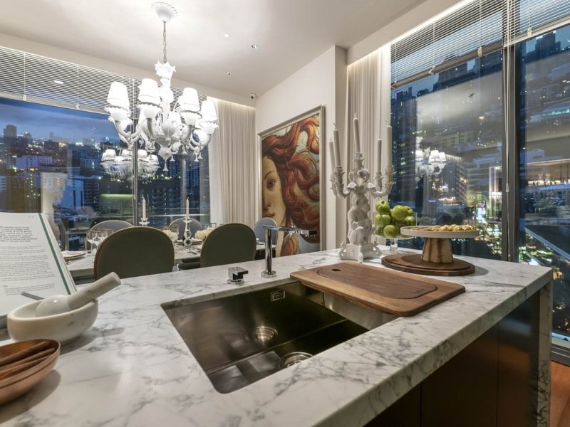 De Brescello à Thong Lo